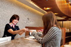 �ձ������� ӢҽԺ��ֳ���� Hanabusa Women